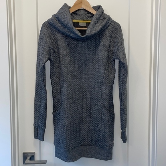 SzXS Shambhala quilted grey cowl neck cozy, after yoga sweater EUC - Picture 2 of 13